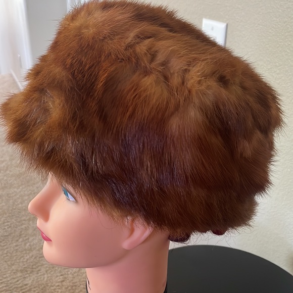 Vintage mink hat custom made by Yórn - Picture 2 of 7